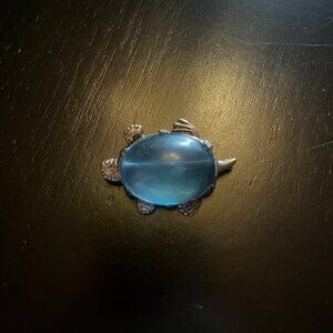 Vintage Silver Tone Turtle with Blue Lucite Stone